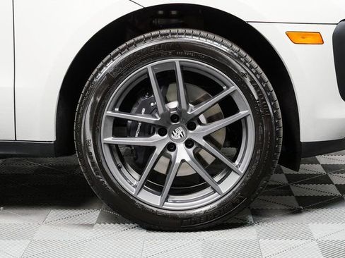 New 2026 Porsche Macan Turbo AWD/4WD image 40