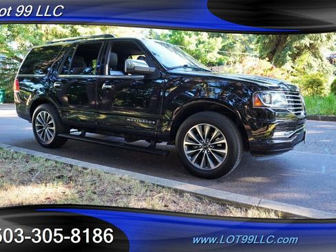 Used 2017 Lincoln Navigator Select AWD/4WD image 7