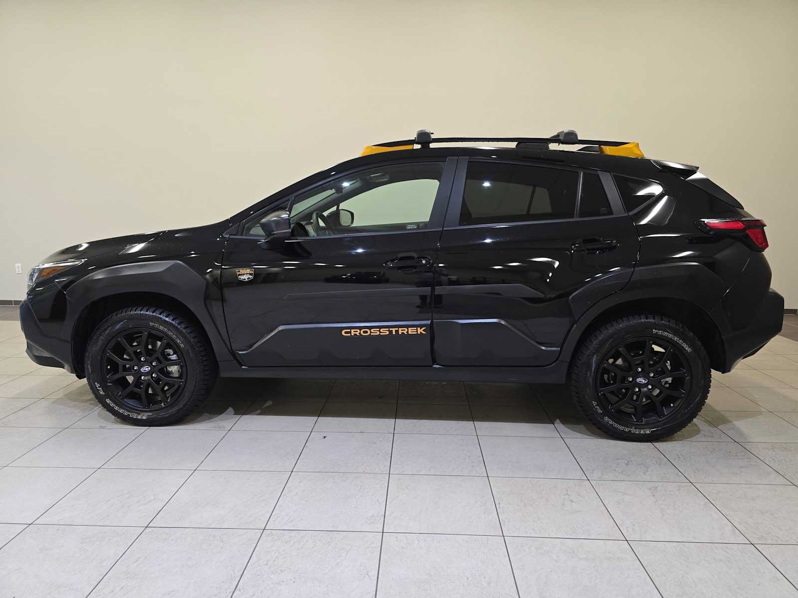 Used 2024 Subaru Crosstrek 2.5i Wilderness w/ Crosstrek Mirror Package AWD/4WD image 3