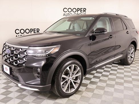 Used 2025 Ford Explorer Platinum w/ Ultimate Package image 10
