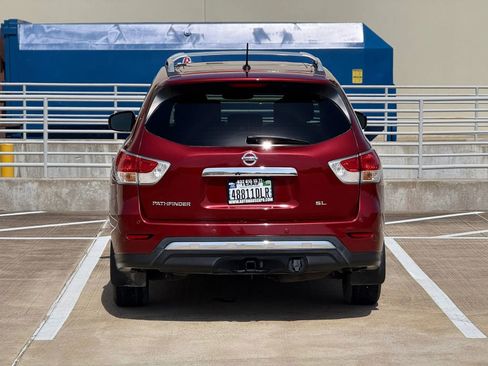Used 2014 Nissan Pathfinder SL w/ SL Premium Package FWD image 6