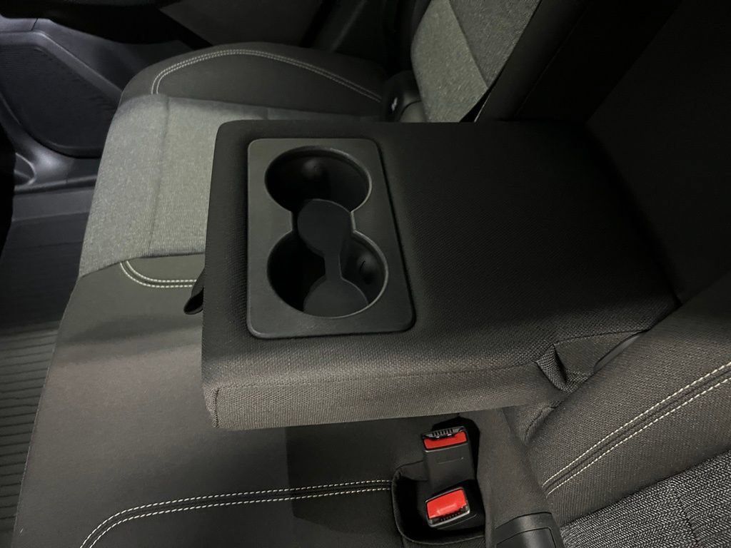 New 2027 GMC Terrain Elevation FWD image 31