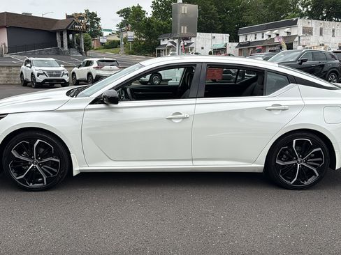 Certified 2024 Nissan Altima 2.5 SR FWD image 4