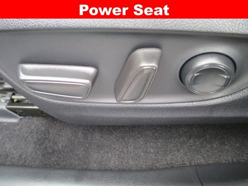 Used 2022 Toyota RAV4 Adventure w/ Convenience Package AWD/4WD image 24