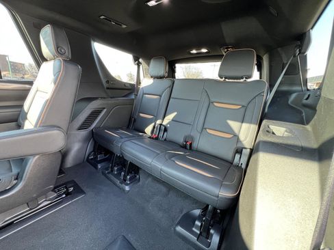 Used 2022 GMC Yukon AT4 image 45