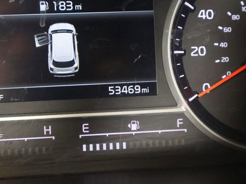 Used 2023 Kia Sorento LX FWD image 35