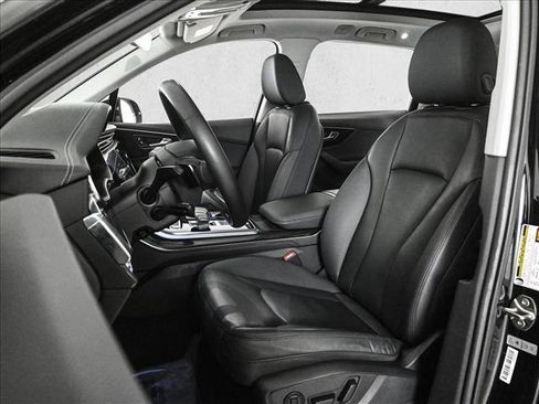 Used 2023 Audi Q7 Premium Plus w/ Premium Plus Package image 17