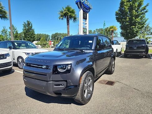 New 2026 Land Rover Defender 110 X-Dynamic SE AWD/4WD image 1