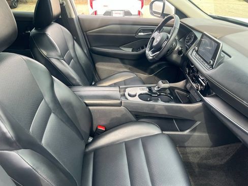 Used 2023 Nissan Rogue SV w/ SV Premium Package AWD/4WD image 21