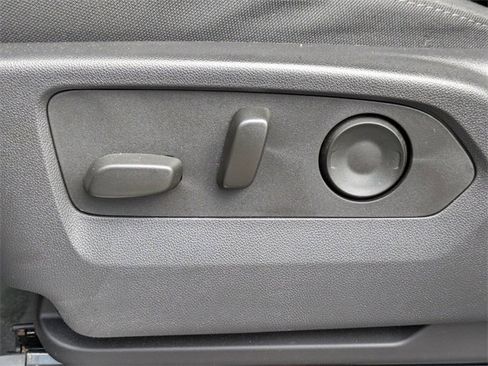 Used 2024 GMC Sierra 1500 Elevation image 21