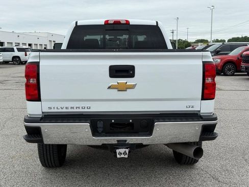Used 2018 Chevrolet Silverado 2500 LTZ w/ Duramax Plus Package AWD/4WD image 4