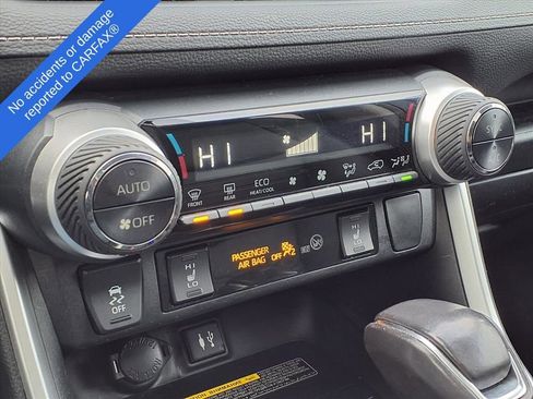 Used 2019 Toyota RAV4 XLE Premium image 26