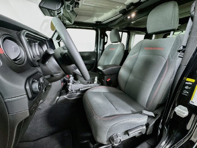 Used 2025 Jeep Wrangler Unlimited Rubicon AWD/4WD image 11