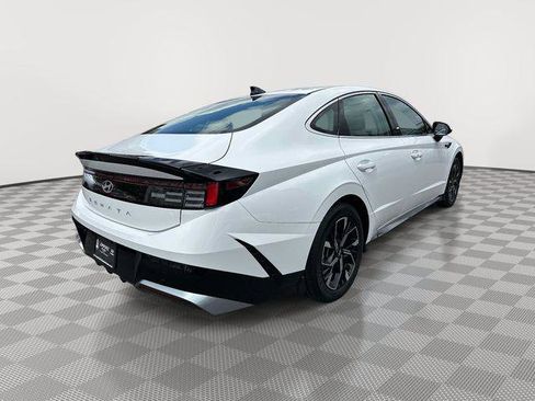 Certified 2024 Hyundai Sonata SEL FWD image 3