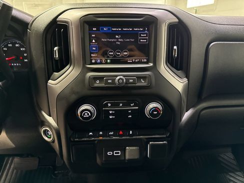 Used 2022 Chevrolet Silverado 1500 Custom AWD/4WD image 15