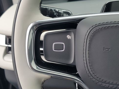 New 2025 Lincoln Navigator Reserve image 17