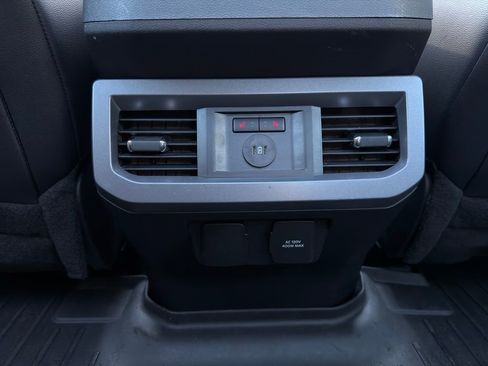 Certified 2024 Ford F250 Lariat w/ Lariat Ultimate Package image 12