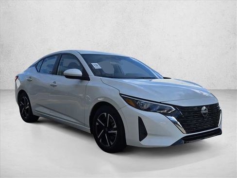 Used 2024 Nissan Sentra SV image 3