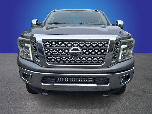 Used 2016 Nissan Titan SL AWD/4WD image 2