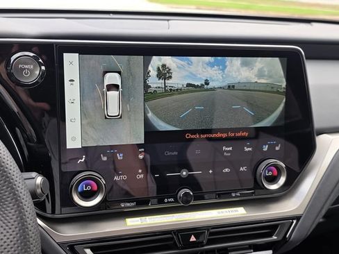 New 2026 Lexus TX 500h AWD image 17