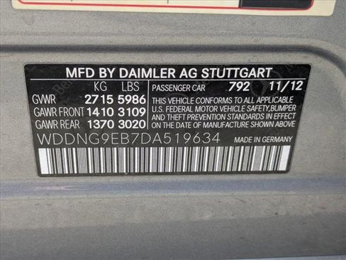 Used 2013 Mercedes-Benz S 550 4MATIC image 25