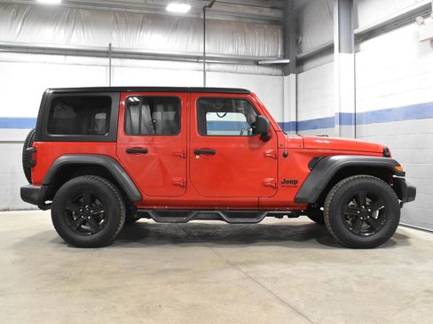 Used 2020 Jeep Wrangler Unlimited Sport AWD/4WD image 27
