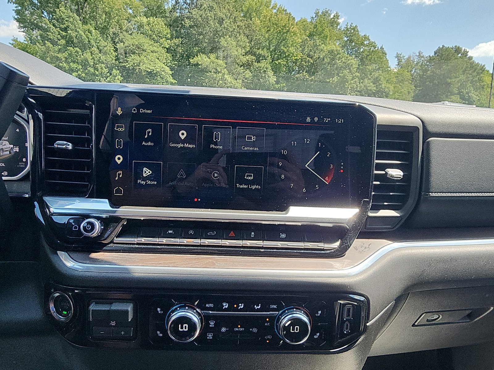 Used 2026 GMC Sierra 1500 SLT AWD/4WD image 17