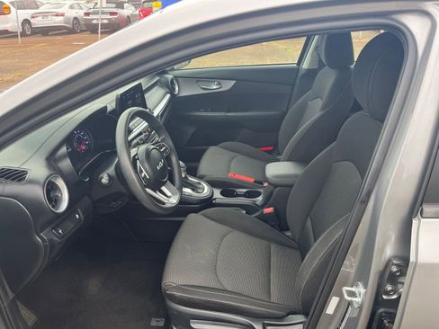 Used 2024 Kia Forte LXS FWD image 22