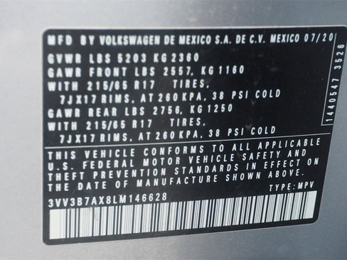 Used 2020 Volkswagen Tiguan SE image 28