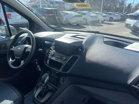 Used 2022 Ford Transit Connect XL image 12