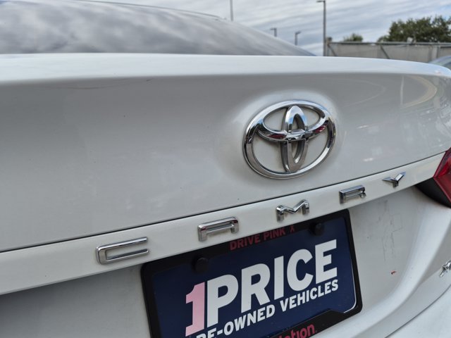Used 2018 Toyota Camry XLE FWD image 26