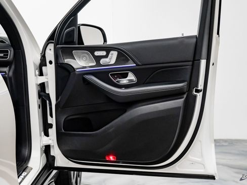 Used 2022 Mercedes-Benz GLS 63 AMG 4MATIC w/ Warmth & Comfort Package image 85