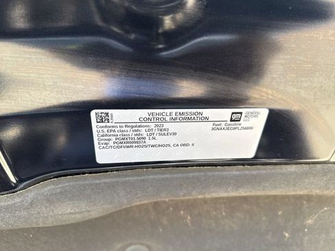Used 2023 Chevrolet Equinox LT w/ Driver Convenience Package FWD image 23