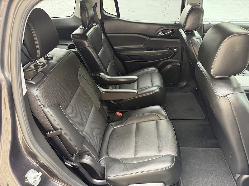 Used 2018 GMC Acadia SLT FWD image 22