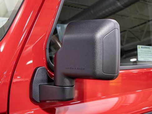 Used 2025 INEOS Grenadier Fieldmaster Edition image 10