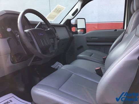 Used 2015 Ford F250 XL w/ Snow Plow Prep Package image 31