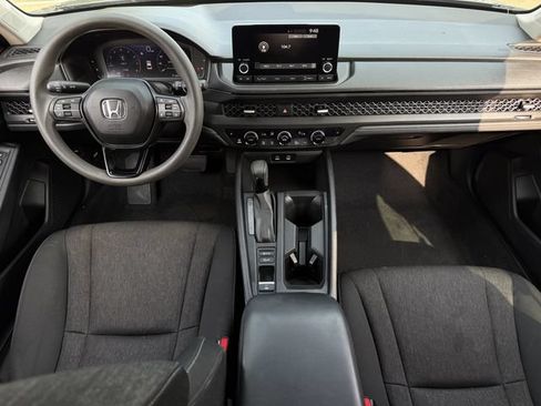 Used 2023 Honda Accord EX image 10