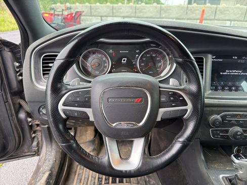 Used 2018 Dodge Charger GT AWD/4WD image 13