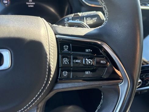 Used 2022 Jeep Grand Cherokee L Overland w/ Luxury Tech Group IV image 28