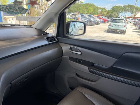 Used 2012 Honda Odyssey Touring image 16
