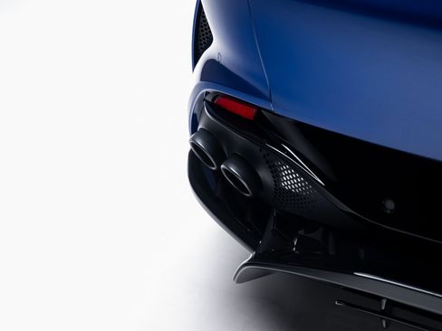 Used 2023 Aston Martin DBX 707 image 32