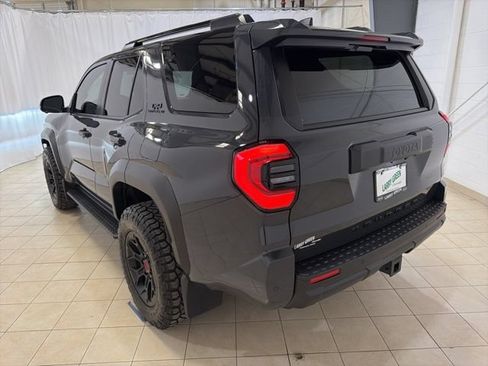 Used 2025 Toyota 4Runner TRD Off-Road Premium AWD/4WD image 4