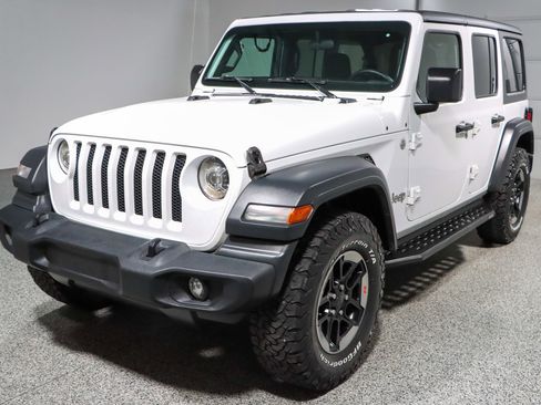 Used 2018 Jeep Wrangler Unlimited Sport S image 30