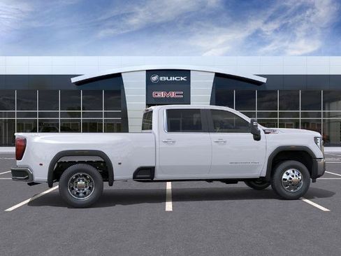 New 2026 GMC Sierra 3500 SLE w/ SLE Value Package AWD/4WD image 5