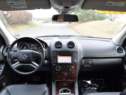 Used 2010 Mercedes-Benz GL 450 4MATIC image 21