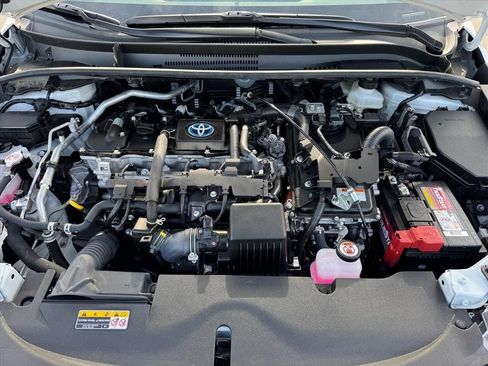 Used 2024 Toyota Corolla SE w/ SE Package image 12