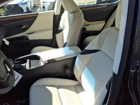 New 2025 Lexus ES 350 w/ Premium Package image 13