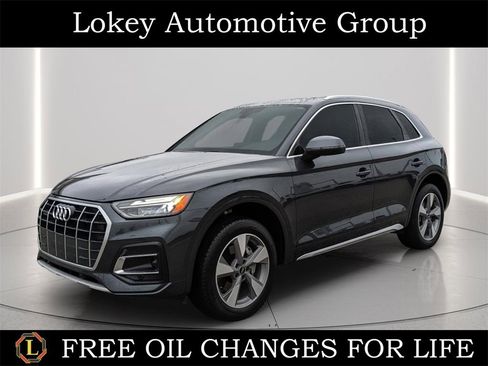 Used 2023 Audi Q5 2.0T Premium w/ Convenience Package image 1