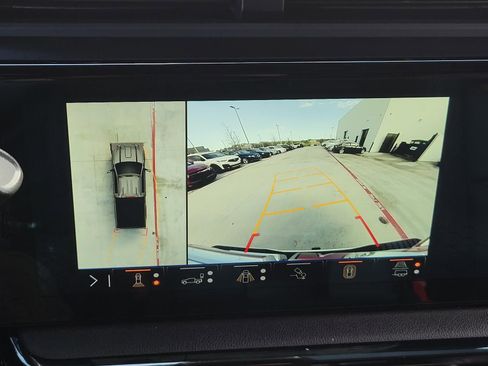 Used 2024 GMC Sierra 2500 AT4 w/ AT4 Premium Plus Package image 22