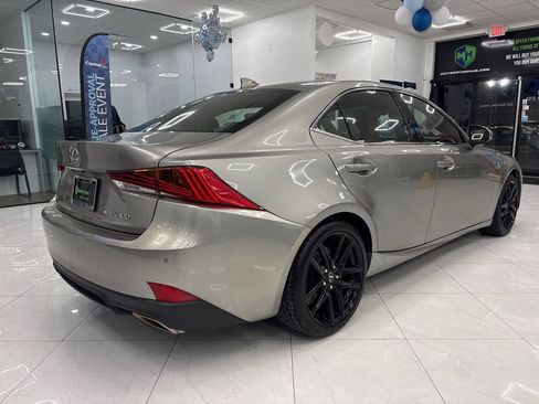 Used 2018 Lexus IS 300 F Sport image 46